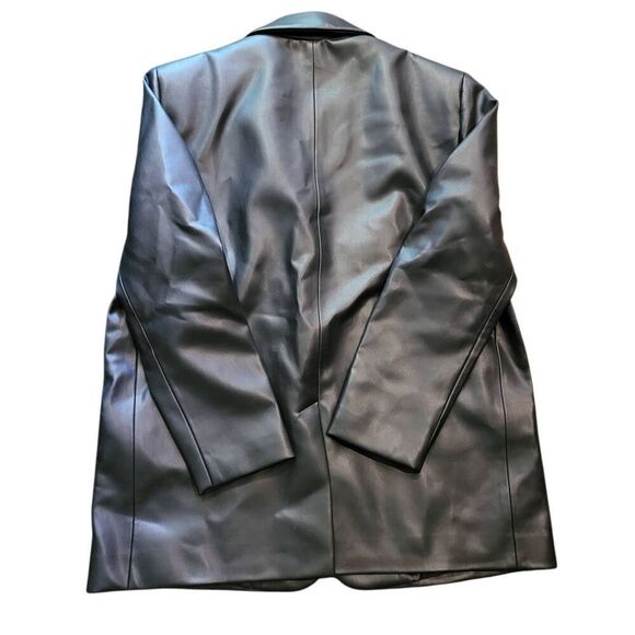 NWT Zara Blazer Women's XXL Black Faux Leather Oversized Two Button Blogger Fave - Picture 2 of 8